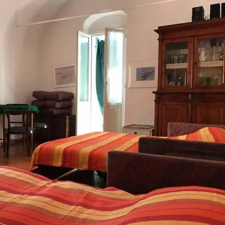 “4 Seasons Apartament “ Centrale +box Auto * San Remo